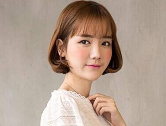  『适合』15款圆脸女生适合的短发发型，减龄瘦脸，提升气质
