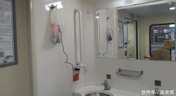 买到火车站票时，呆在哪个地方最好？有位网友的建议值得采纳