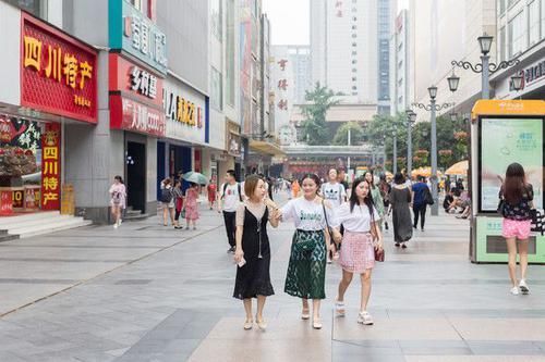  #喜欢#外国人最喜欢的中国城市，来了就想在此定居，不是北上广深