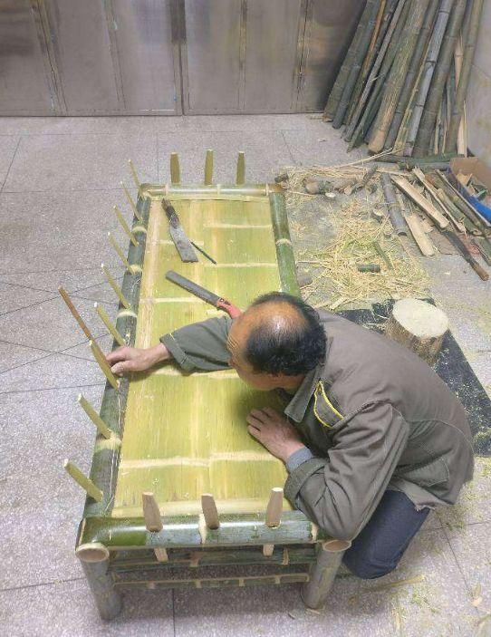 农村父亲硬要为我做一套“竹沙发”，完工后我愣住了!谁见过?