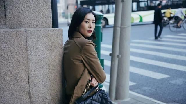  「尼龙材质」如果这辈子只买一个包,她们说就选这个!