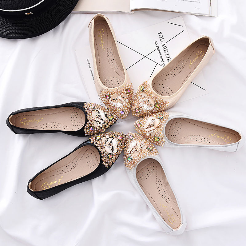 高跟鞋虽火，但长穿会累脚，这几款平底瓢鞋，显瘦显腿长又舒适