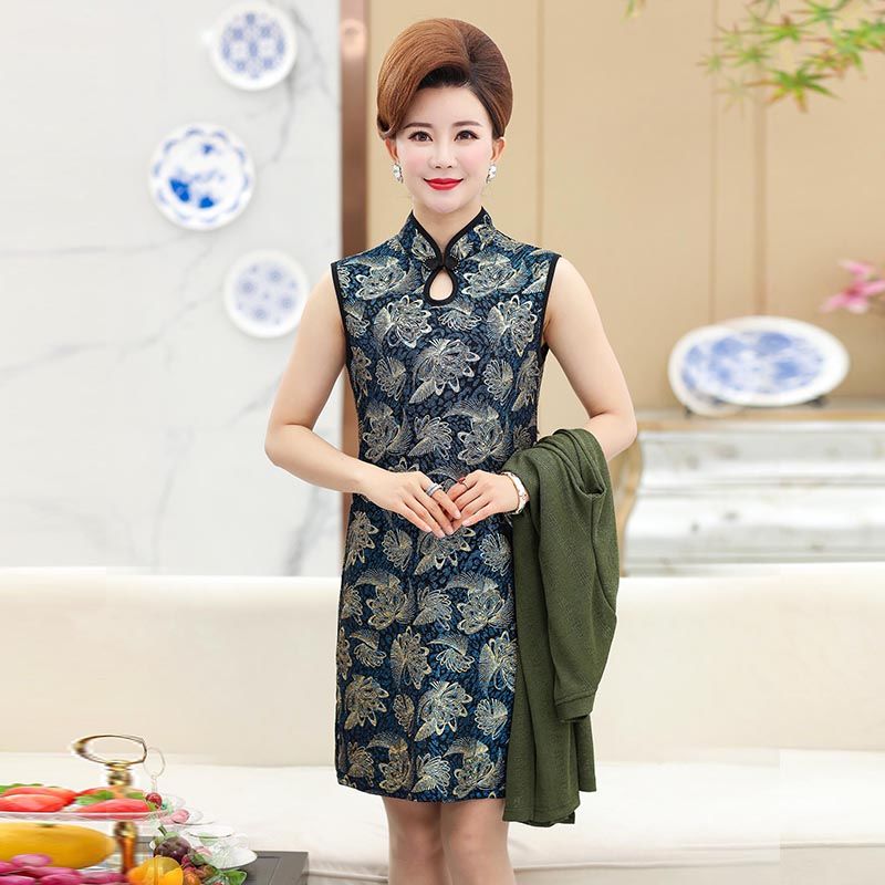 适合50岁妈妈的几款妈妈装，让您美得刚刚好，超显瘦减龄