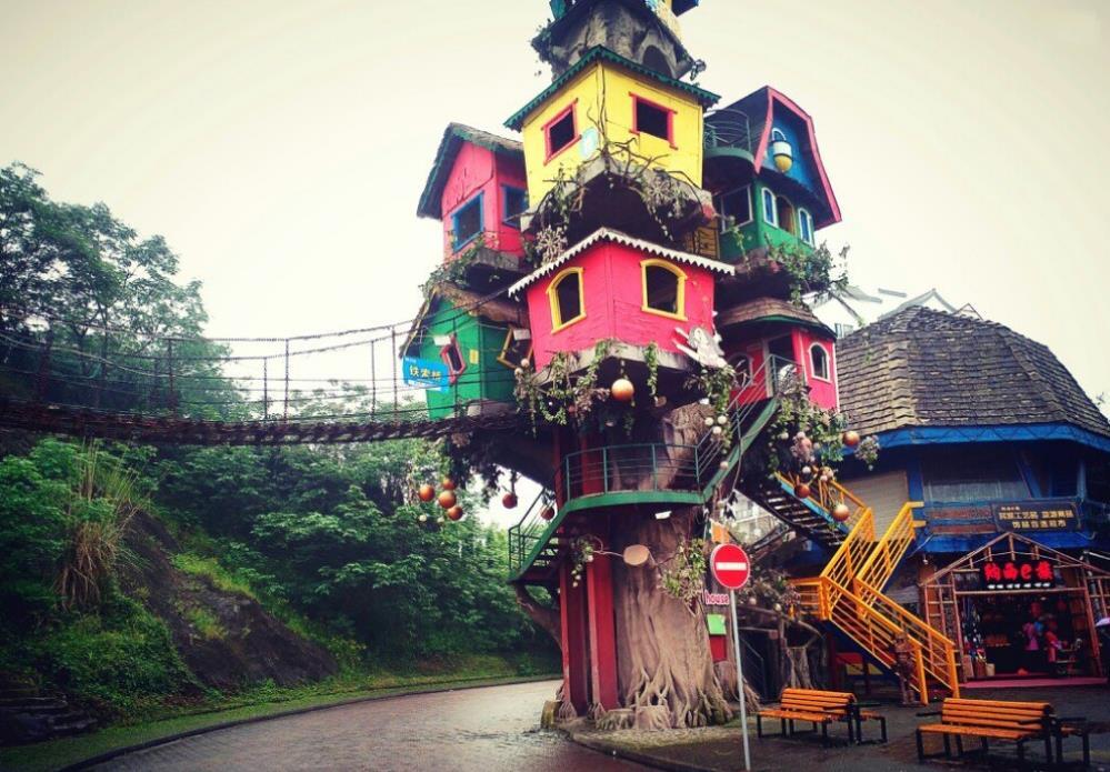 中国有条“洋人街”“洋人街”上洋人攒动,真的成了洋人一条街?