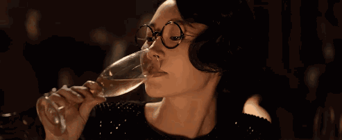 《邪不压正》，用戏服带你走入姜文“讲究才是根本”的民国时代