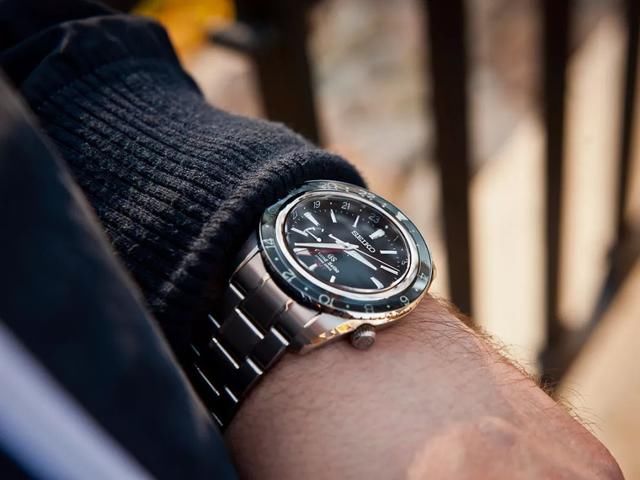 为什么名字里带有尼古拉斯的人都这么牛逼