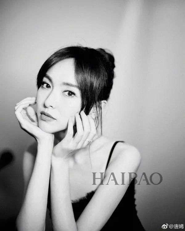 干货| 送周韵上热搜的一字肩天鹅颈，学会这5个动作你也能拥有