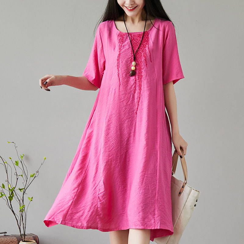 文艺复古风的棉麻女装，穿起来特别藏肉显瘦，胖女人都喜欢的