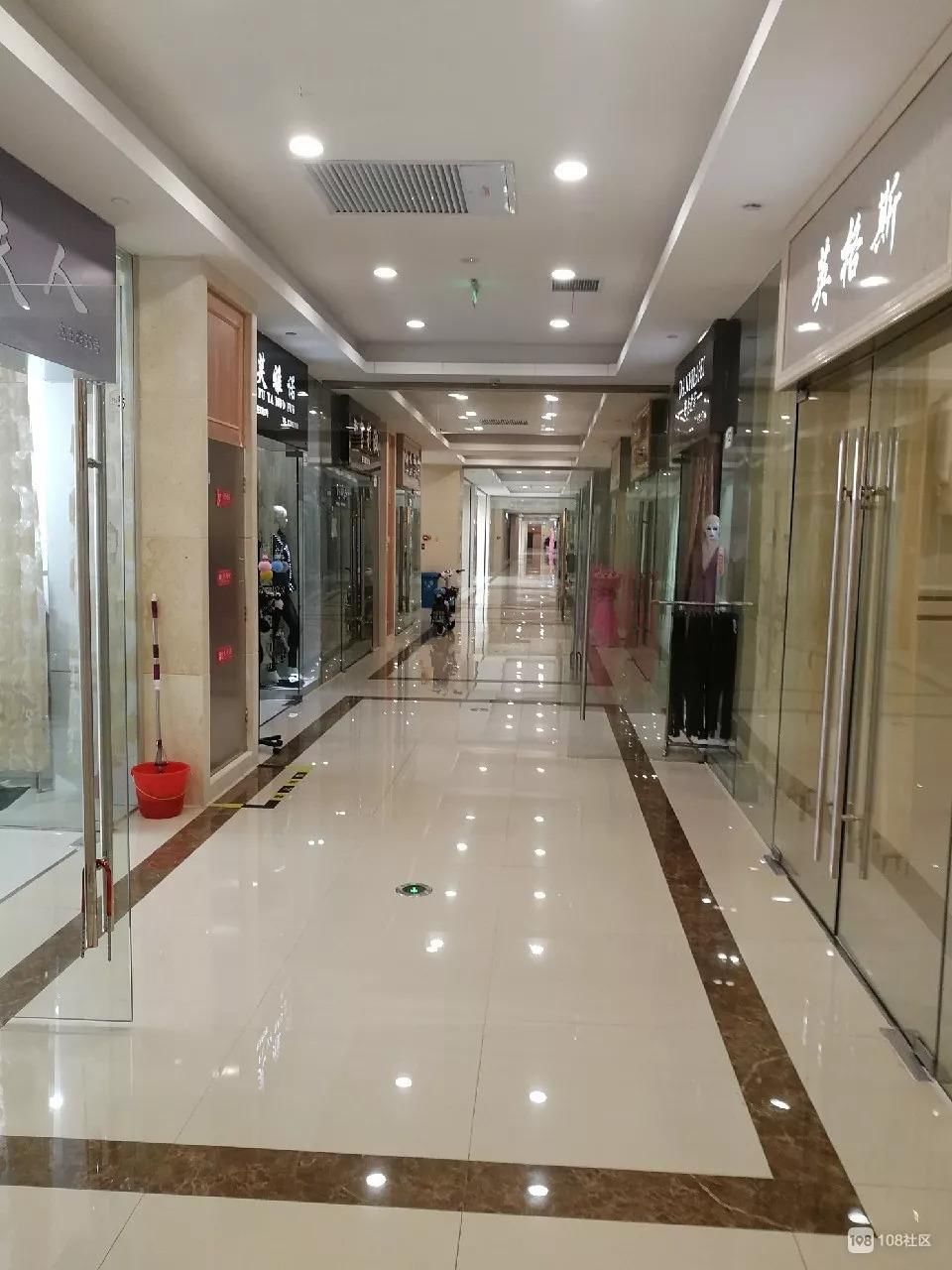 即将衰败?海宁皮革城如今竟空空如也，是传说中的“鬼城”?