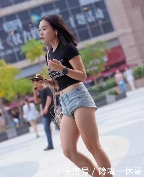 【感觉】一袭粉色连衣裙,清凉的装束,优雅的气质,恋爱的感觉