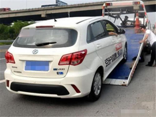 北京40度高温，开新能源车去郊外避暑，开20分钟空调快哭了