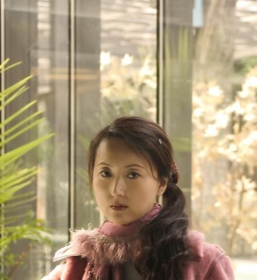  #老照片#陈晓旭这么美原来她有一个高颜值妈妈几张老照片看尽她简短一生