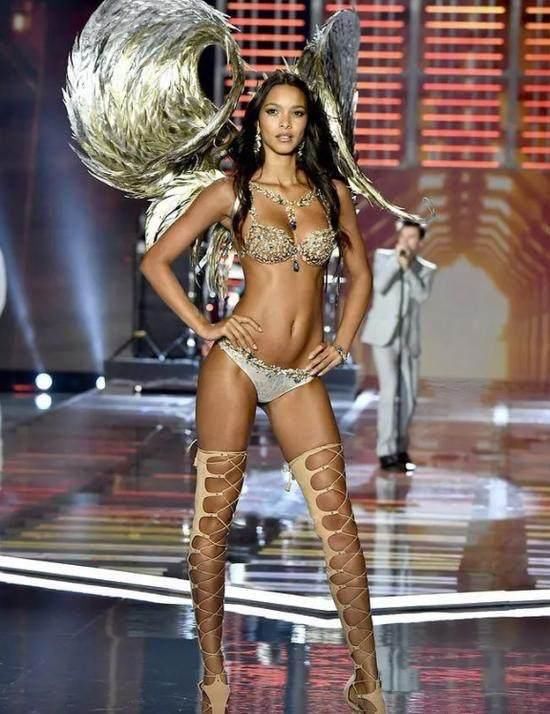 又被黑珍珠维密卓丹邓现身伦敦惊艳了，不愧是“全球最美面孔”