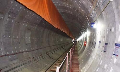 挖地铁隧道时，如果遇上楼房桩基了该怎么办？