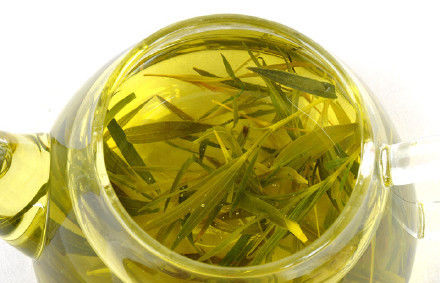  形似■山林里被“埋没”的野草，叶片形似竹叶却用处多，遇到请脚下留情