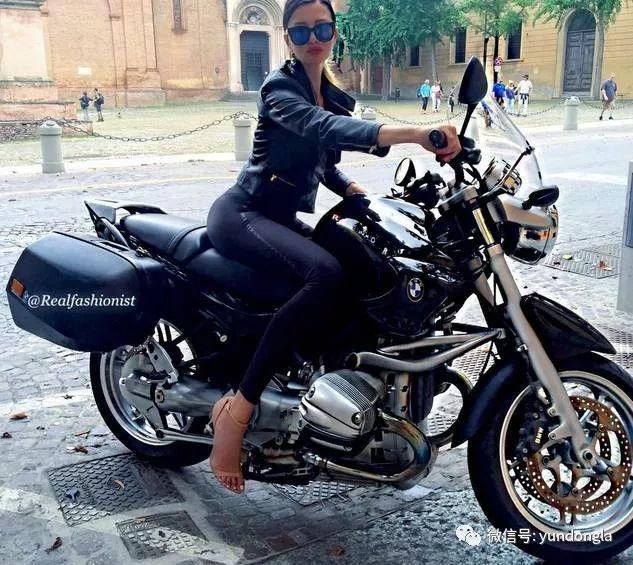 50岁奶奶，20岁身材:长期坚持健身的人，年轻到可怕!