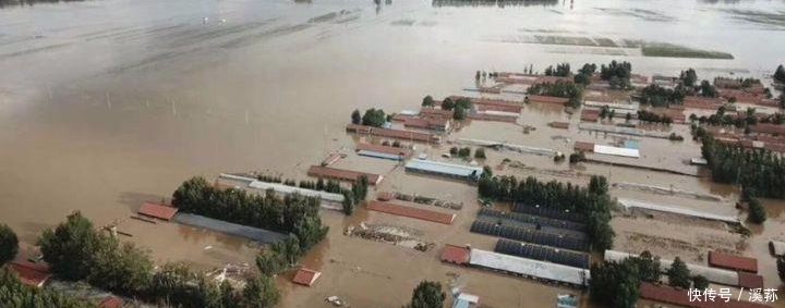 堰塞湖一天蓄水量超过2亿方, 想安全解决只能用这个办法...