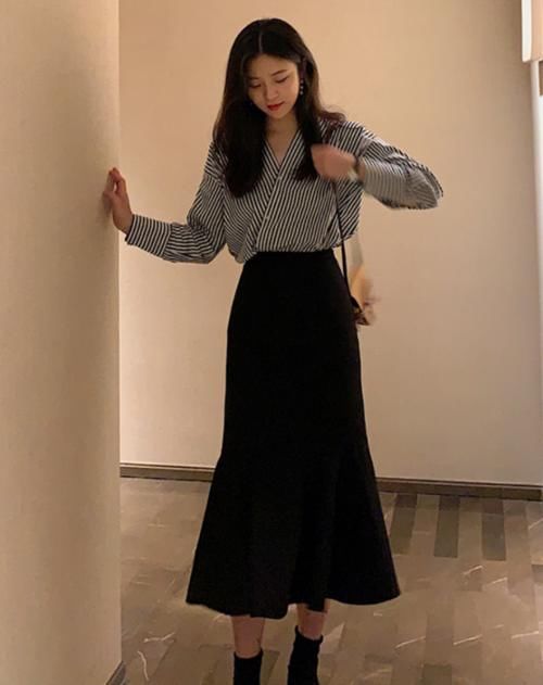  美爆：聪明女生是不会只知道穿裤子的，学学她们这样穿，让你美爆全网