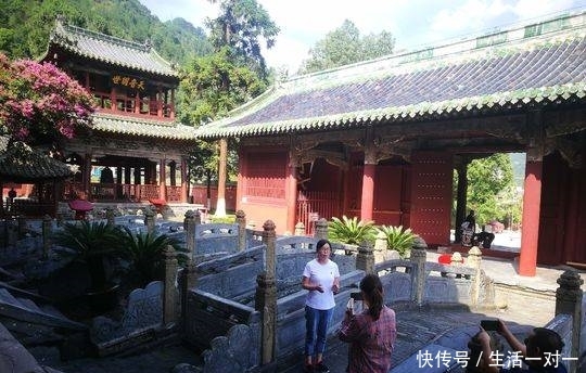 9999条龙，藏在“深山故宫”平武报恩寺