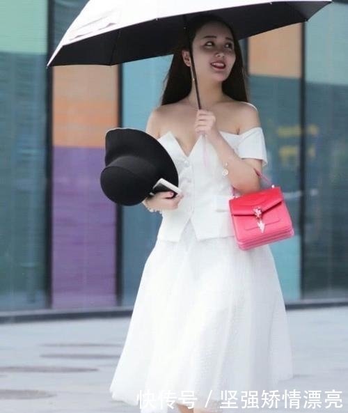  [温婉]街拍：小姐姐穿白纱裙，温婉大气，没有100斤穿不出效果！