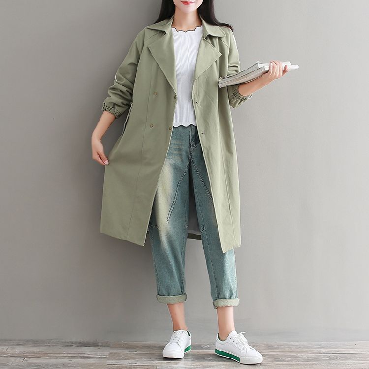 国庆出门旅游才发现，那边的女人都穿这样的外套!别说确实美