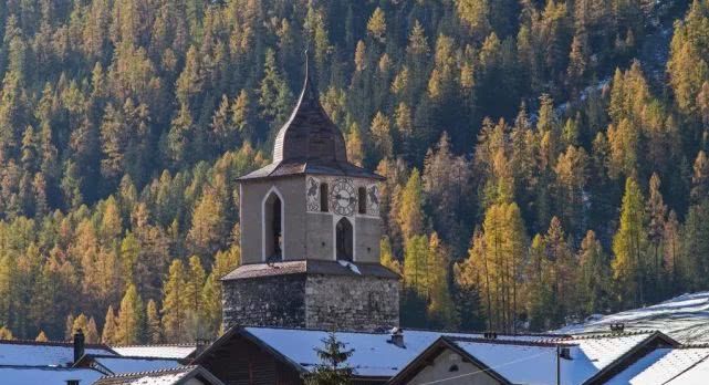 因为太美禁止拍照的国家，7块钱买湖景房，一生一定要去一次