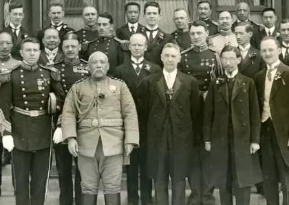 『曾国藩』曾国藩手中有五十万大军都没有造反 袁世凯七万人为何敢逼清帝退位