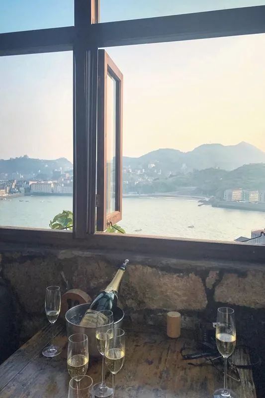 别再说大理鼓浪屿了，浙江又发现一绝世小城，美到词穷，庆幸没火