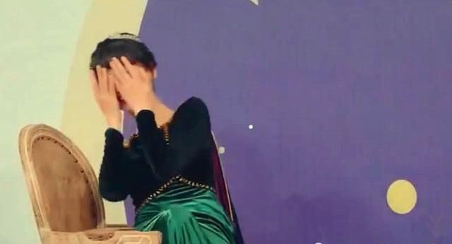 「样子」郑爽沙溢和贾玲，同样在传声筒环节露馅，却是完全不同的应对