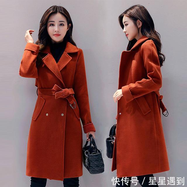 三四十女人要学会打扮,学学下面女人打底裤配大衣,时尚洋气爆了