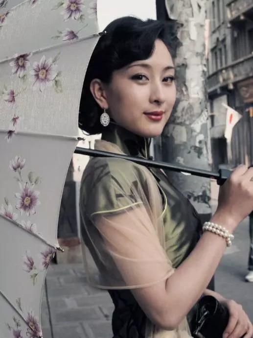 50张勾魂女子旗袍照片，真养眼！
