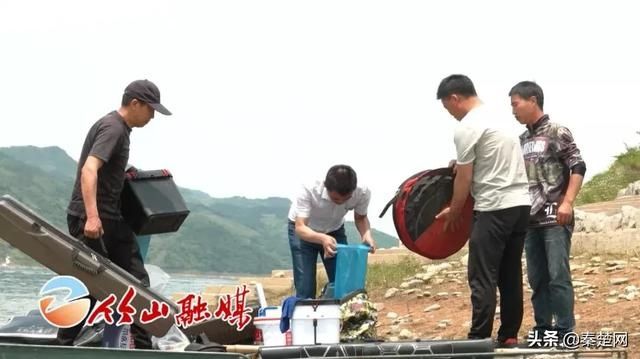 男子|3男子朋友圈晒“战果”,引竹山执法人员抓现行