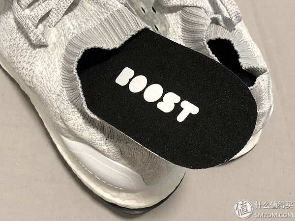 几款热门boost跑鞋展示