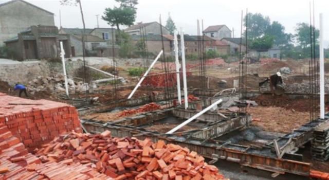  [农民]农村土地法：这2类房屋禁止翻建，农民要知道！