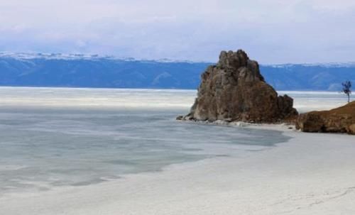 世界上最深的湖，长江水近百年才能灌满，淡水可供人类用500年