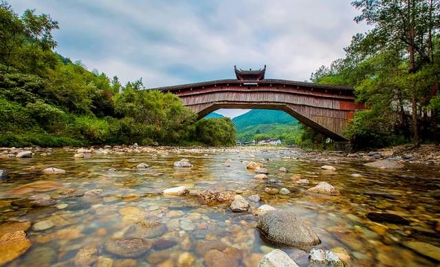 藏在浙西南边陲的最美呼吸小城，一年四季都是最合适的旅行季