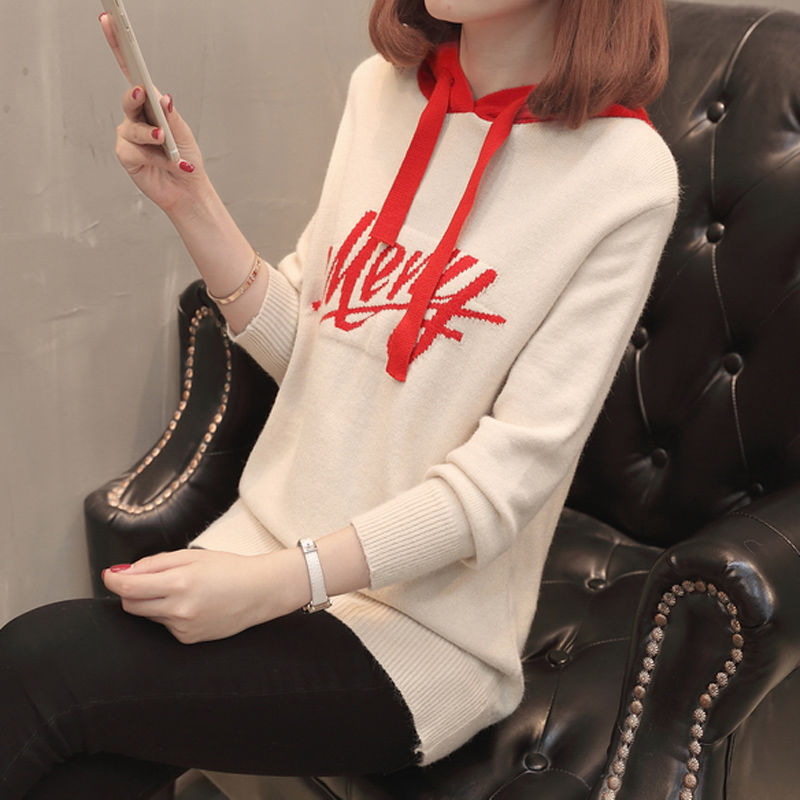 难怪嫂嫂把毛衣全给扔了!原来今年流行这种，搭小脚裤特美