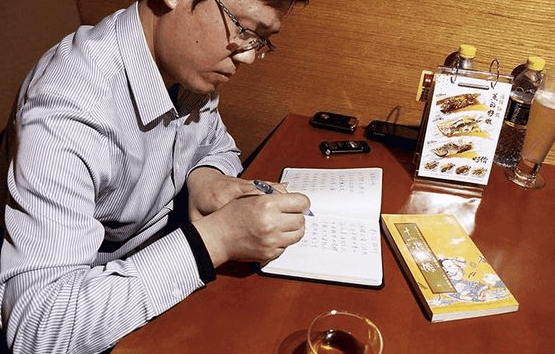 “嫂子门”卓伟再曝猛料, C姓已婚男星曾两度搞大助理肚子, 禽兽!