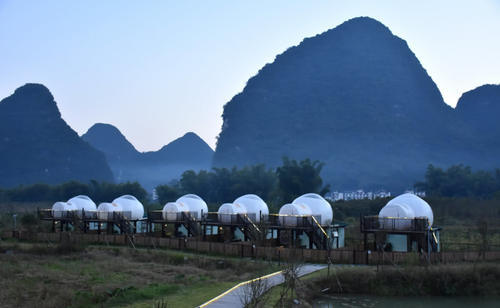 桂林阳朔全透明泡泡酒店，1000块一晚，你会住吗？