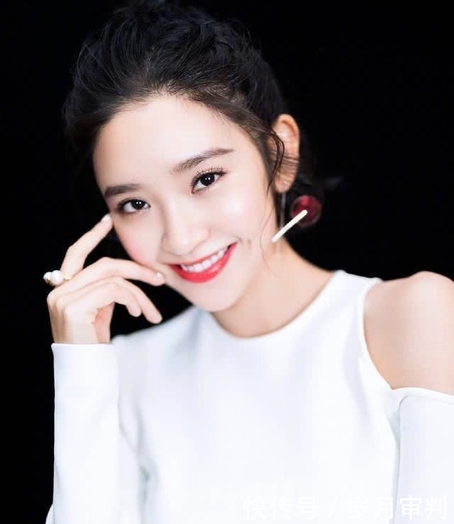 『脸上』脸上有这3个特征的女人,往往都“不显老”,同时中两个的很少见