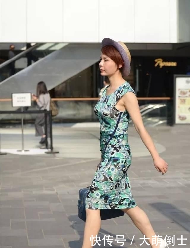 『气质』女生搭配高跟鞋,时尚魅力又优雅