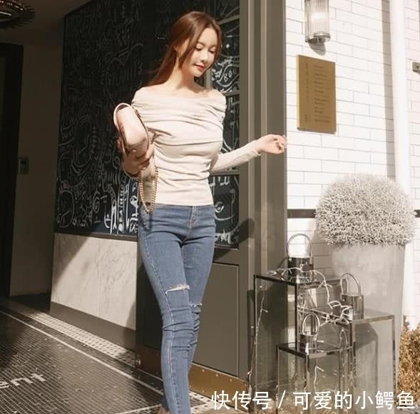 「性感」街拍美女:人靠衣装,美靠靓装,性感的装扮让小姐姐更加迷人