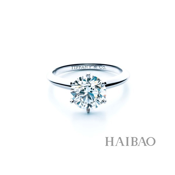 看《天坑鹰猎》，帮王俊凯挑选女朋友