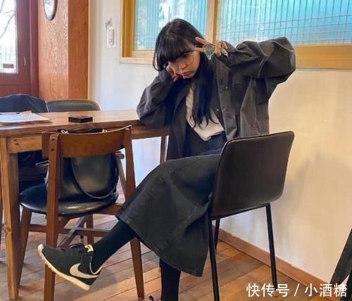  『常会选择』韩国时尚博主春季穿搭示范，简约时尚慵懒随性，元气满满实力抢镜