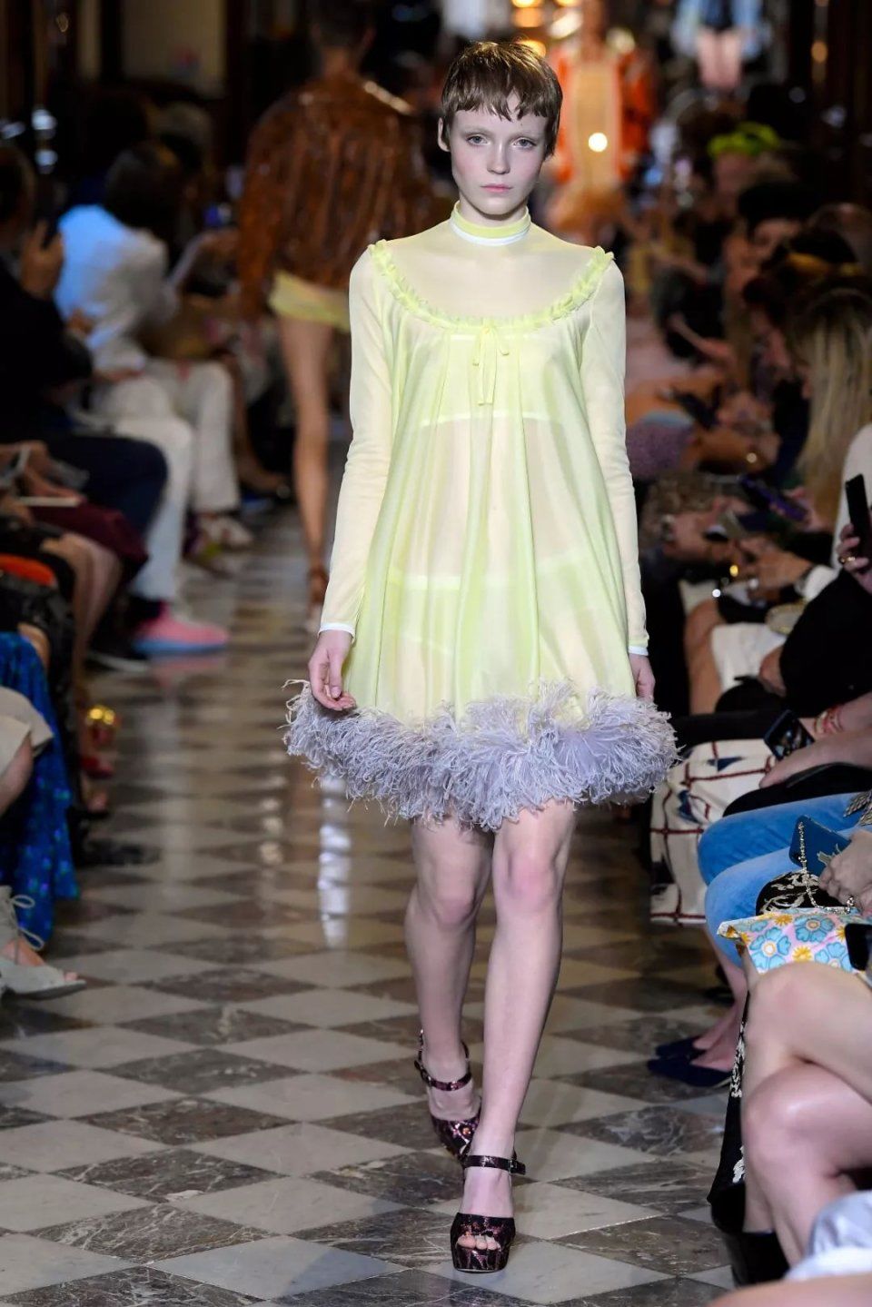 致敬多样性，Miu Miu请来了有史以来最强的“模特阵营”