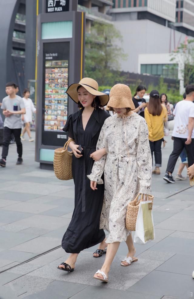 街拍：成都的街拍达人教你如何清爽整个夏季！