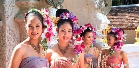 泰国芒果堆积,为何中国游客不愿意买只因为标语太伤人