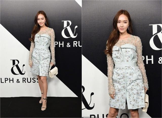 郑秀妍尴尬了!穿过膝长靴配这么厚的靴子，网友:嫌自己不够胖?