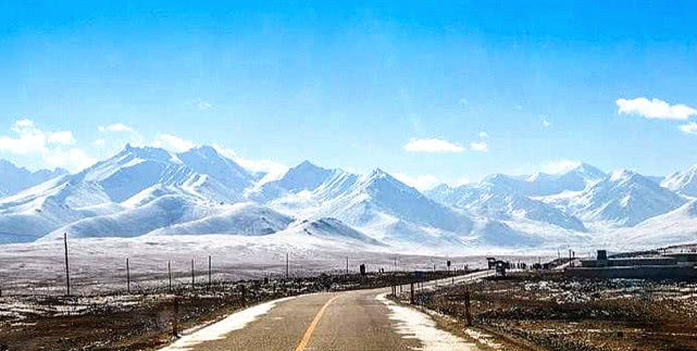  「堪称」堪称世界第8大奇迹，海拔5500米处建公路，3万人花20年