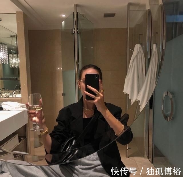 格纹:开工第一天,穿上我的“家居裤”就直接去公司?
